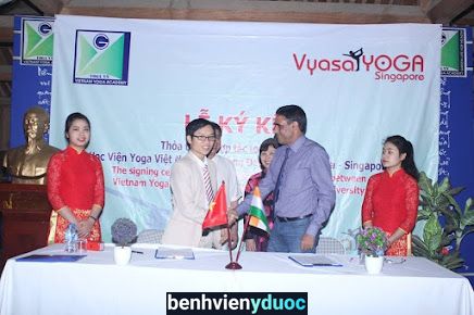 Học viện Yoga Việt Nam Long Biên Hà Nội