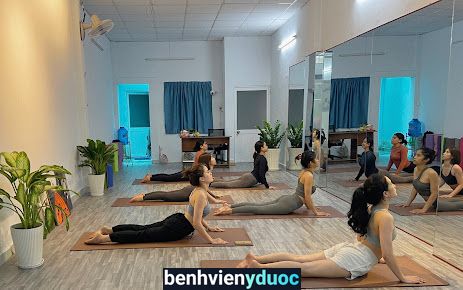 Lens Yoga Tân Bình Hồ Chí Minh