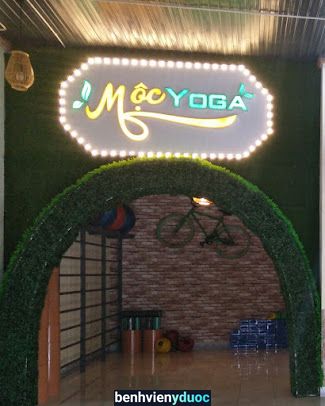 Mộc yoga Tam phước