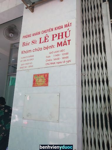 Phòng khám mắt. Bs phú