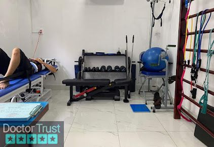 Phòng khám trị liệu xương khớp - HVC Chiropractic Tân Phú Hồ Chí Minh