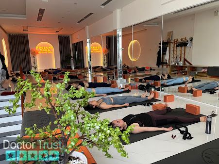 Present yoga Liên Chiểu Đà Nẵng
