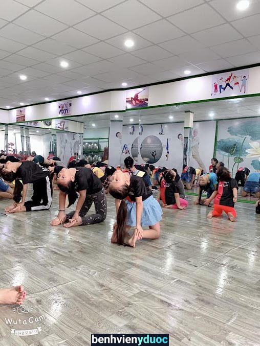 QUEEN CENTER YOGA AND DANCE Bình Chánh Hồ Chí Minh