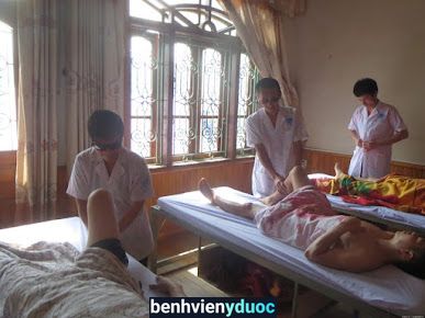 Trung tâm tẩm quất người mù tại Hà Nội chuyên xoa bop bấm huyệt, massage trị liệu uy tín Đống Đa Hà Nội