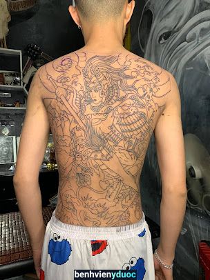 Tuấn Hugo Tattoo